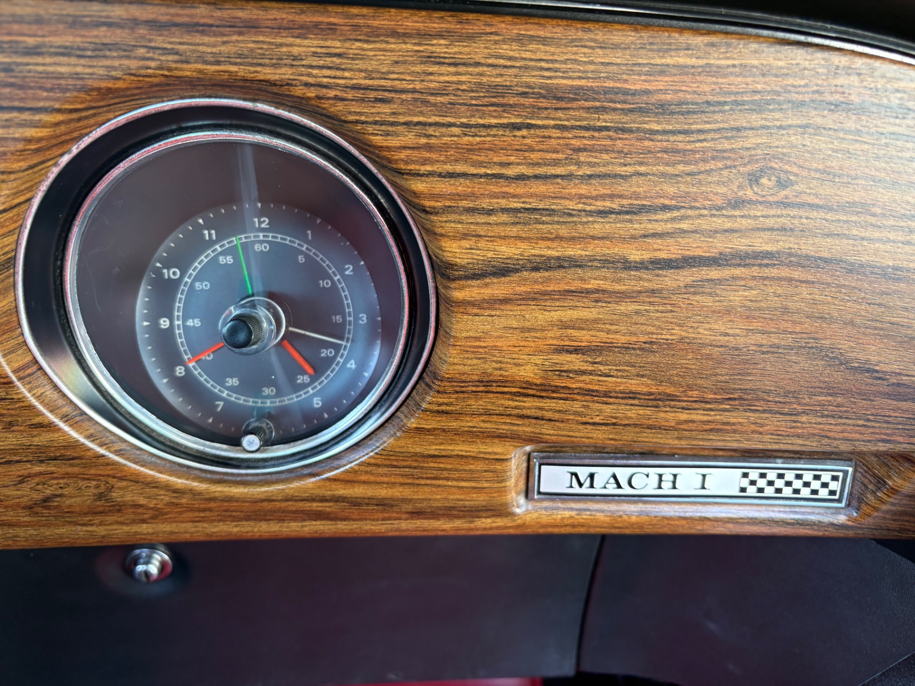 Vehicle photo 44