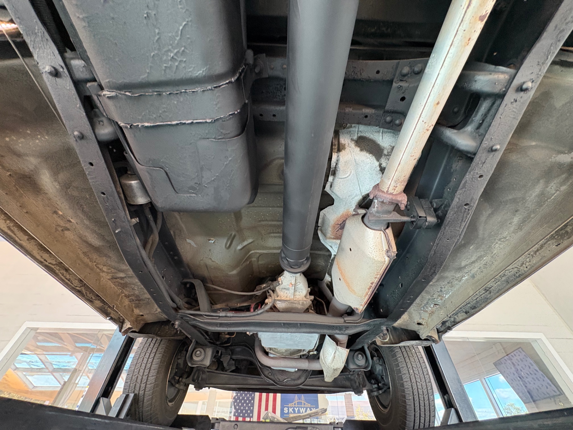 Vehicle photo 45