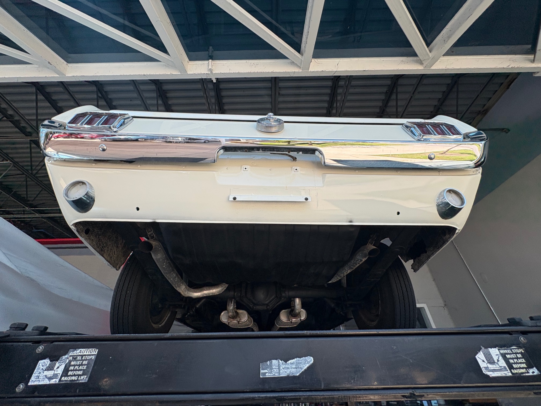 Vehicle photo 51