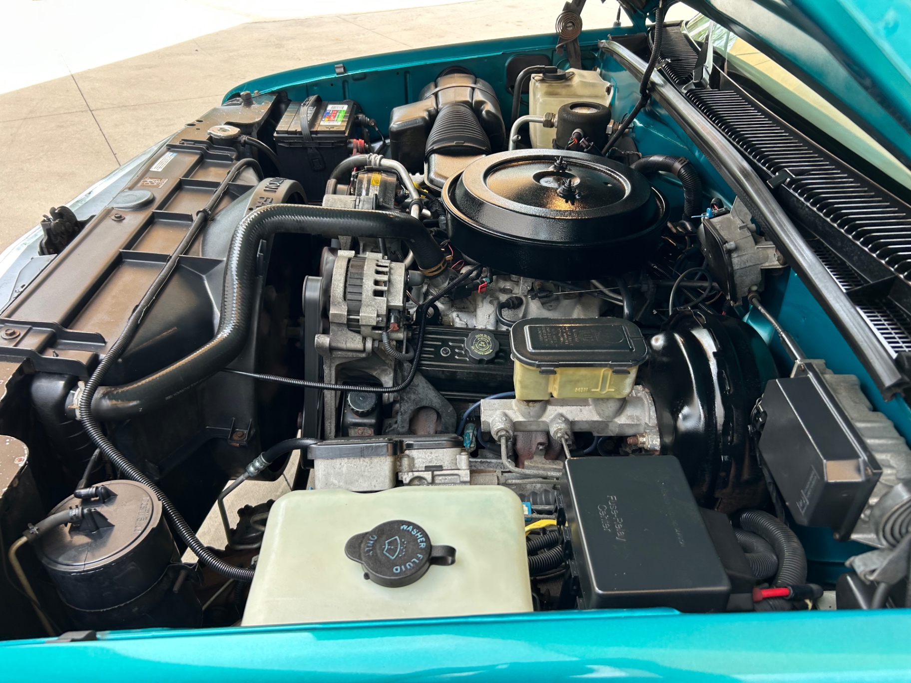 Vehicle photo 23