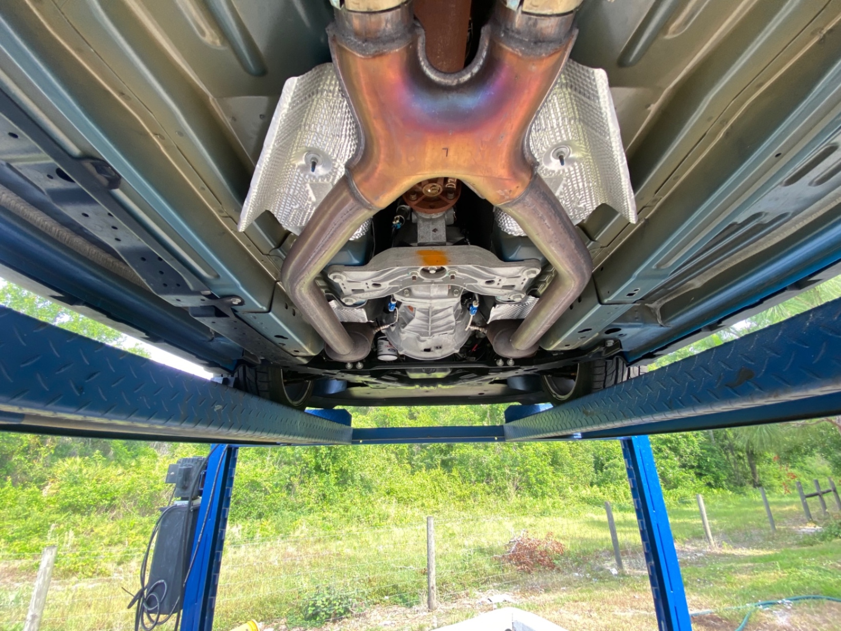 Vehicle photo 65