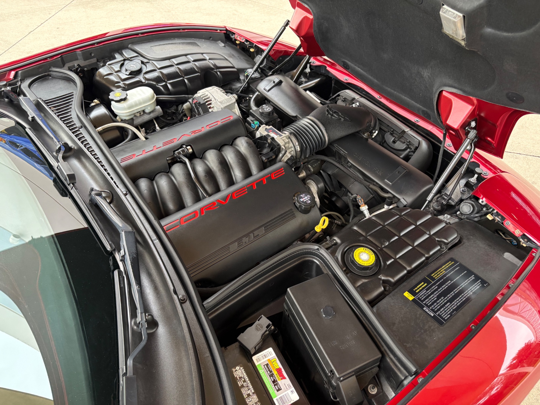 Vehicle photo 26
