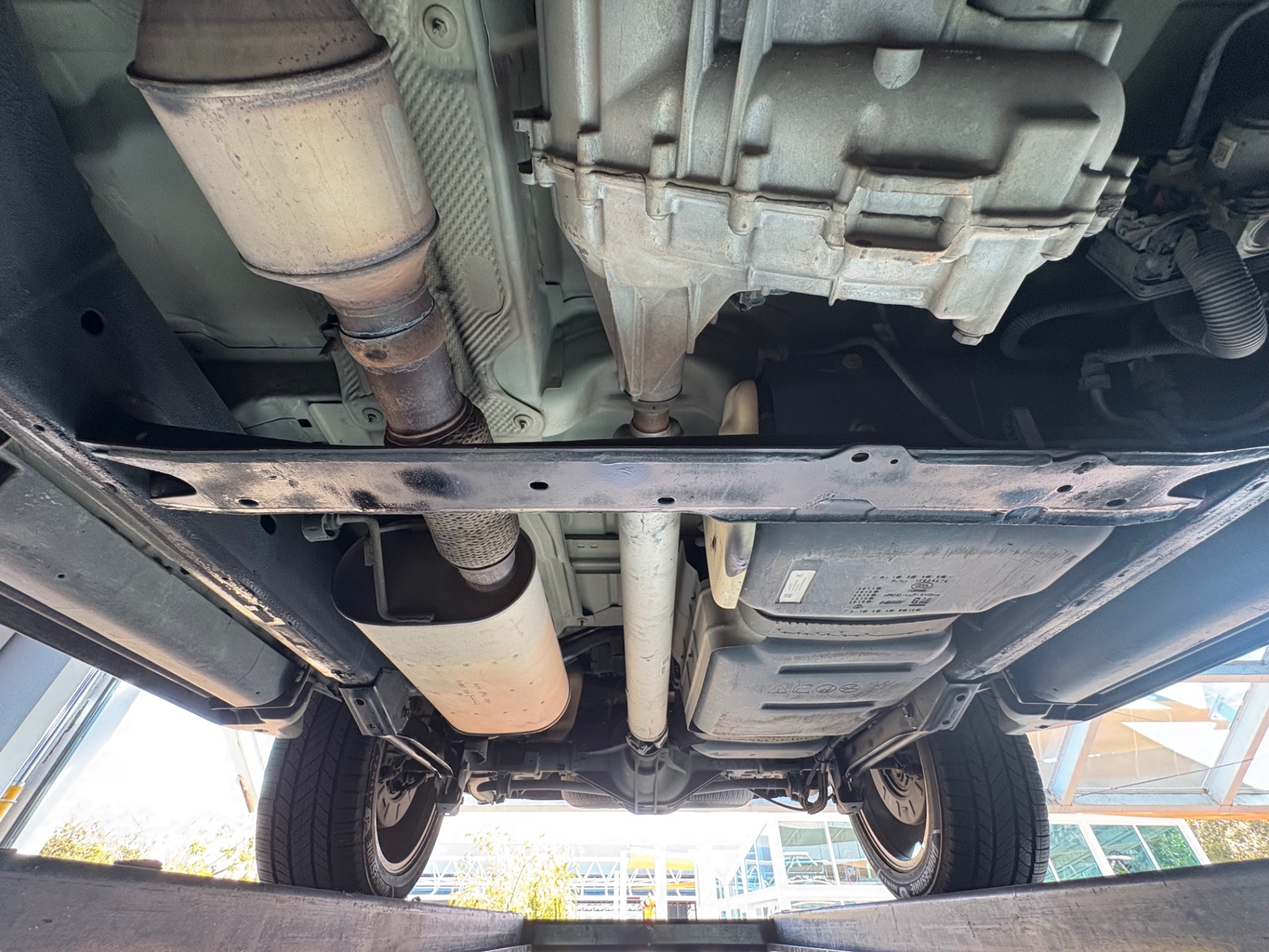Vehicle photo 59