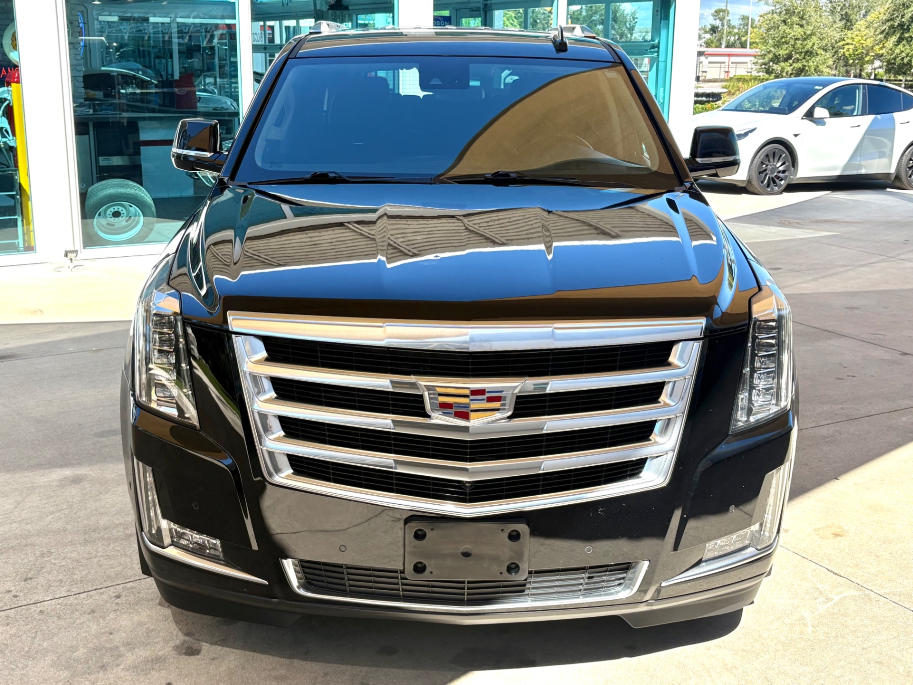Vehicle photo 3