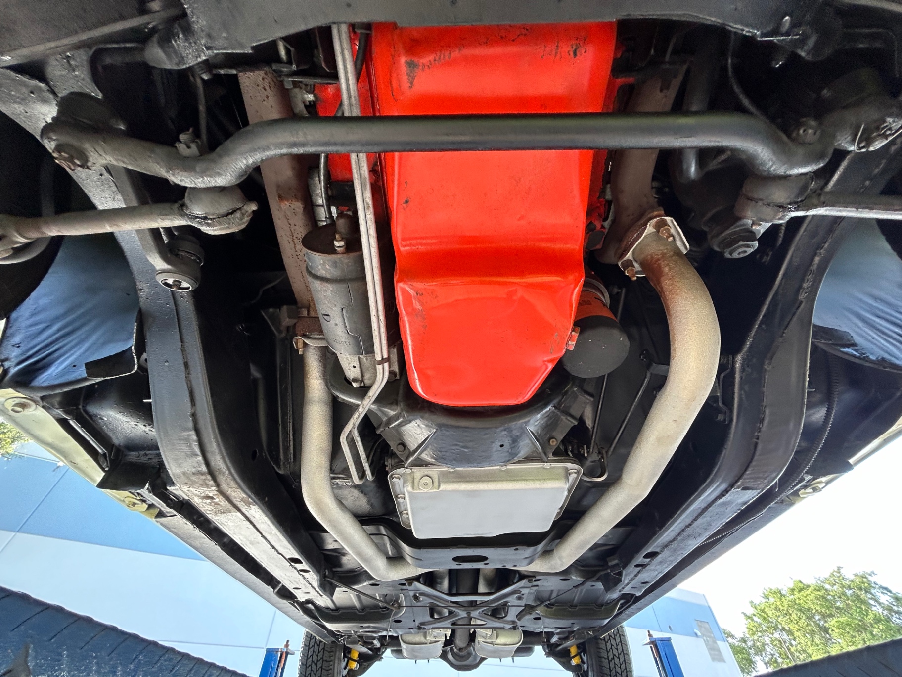Vehicle photo 41