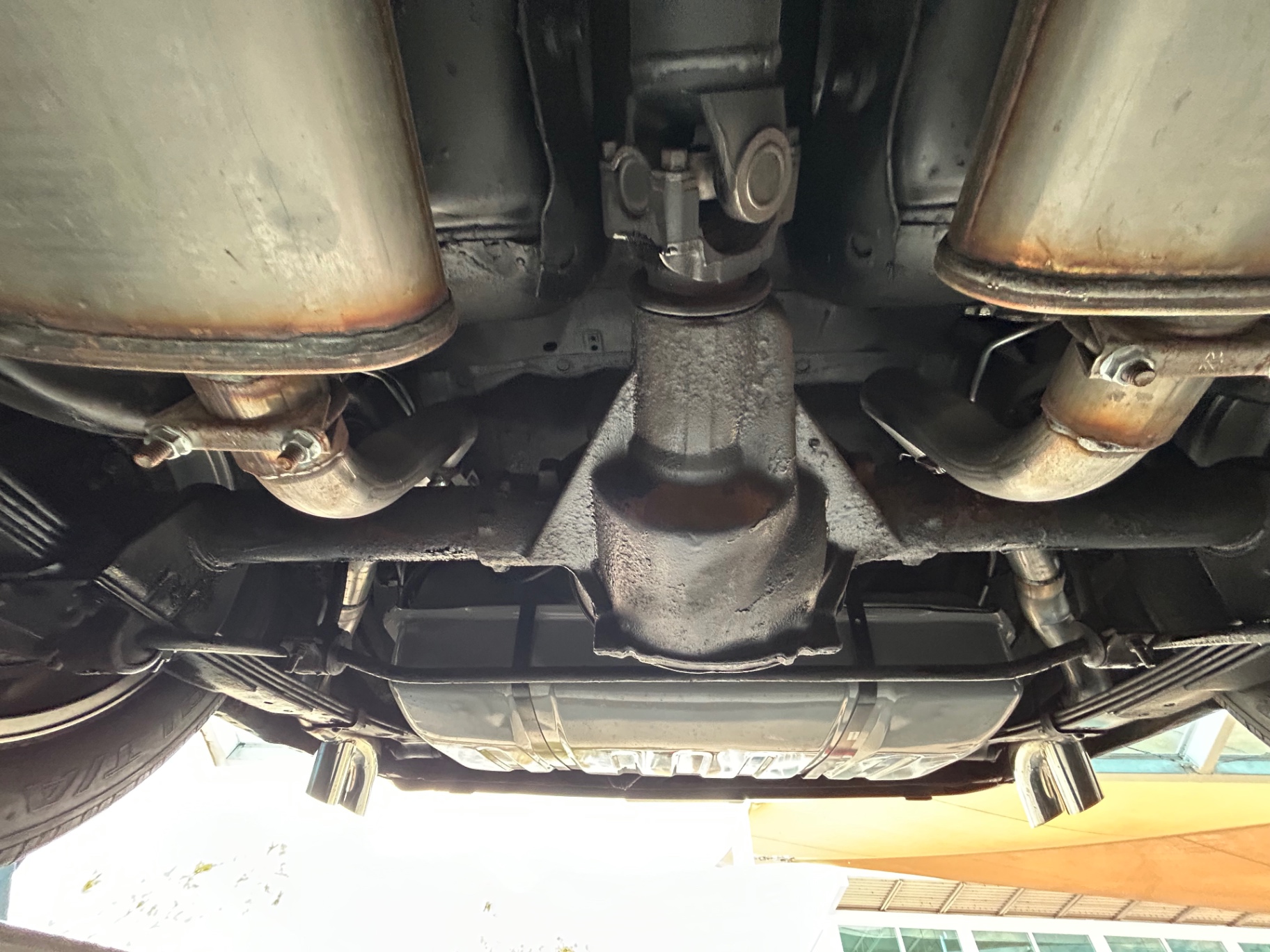 Vehicle photo 65