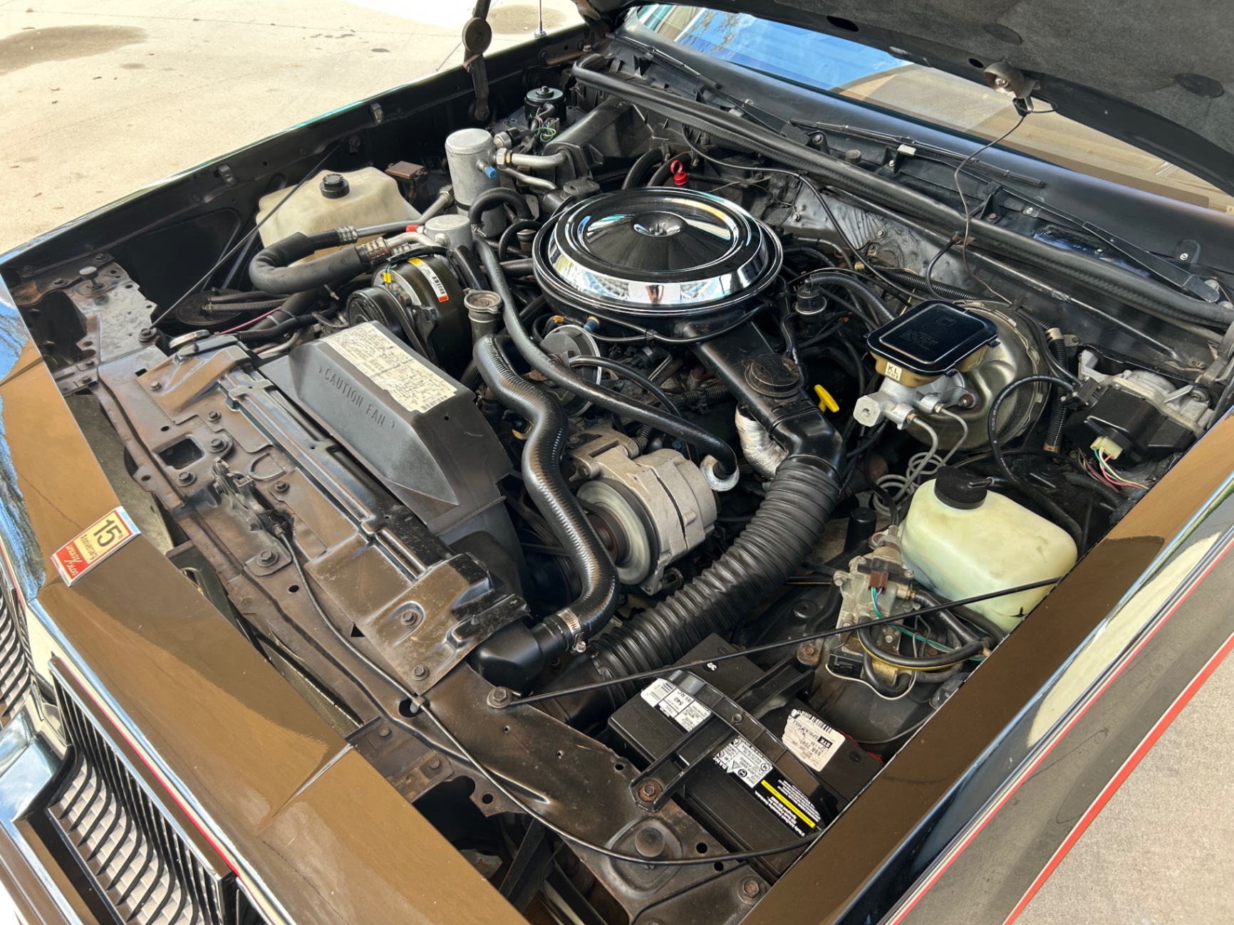 Vehicle photo 28