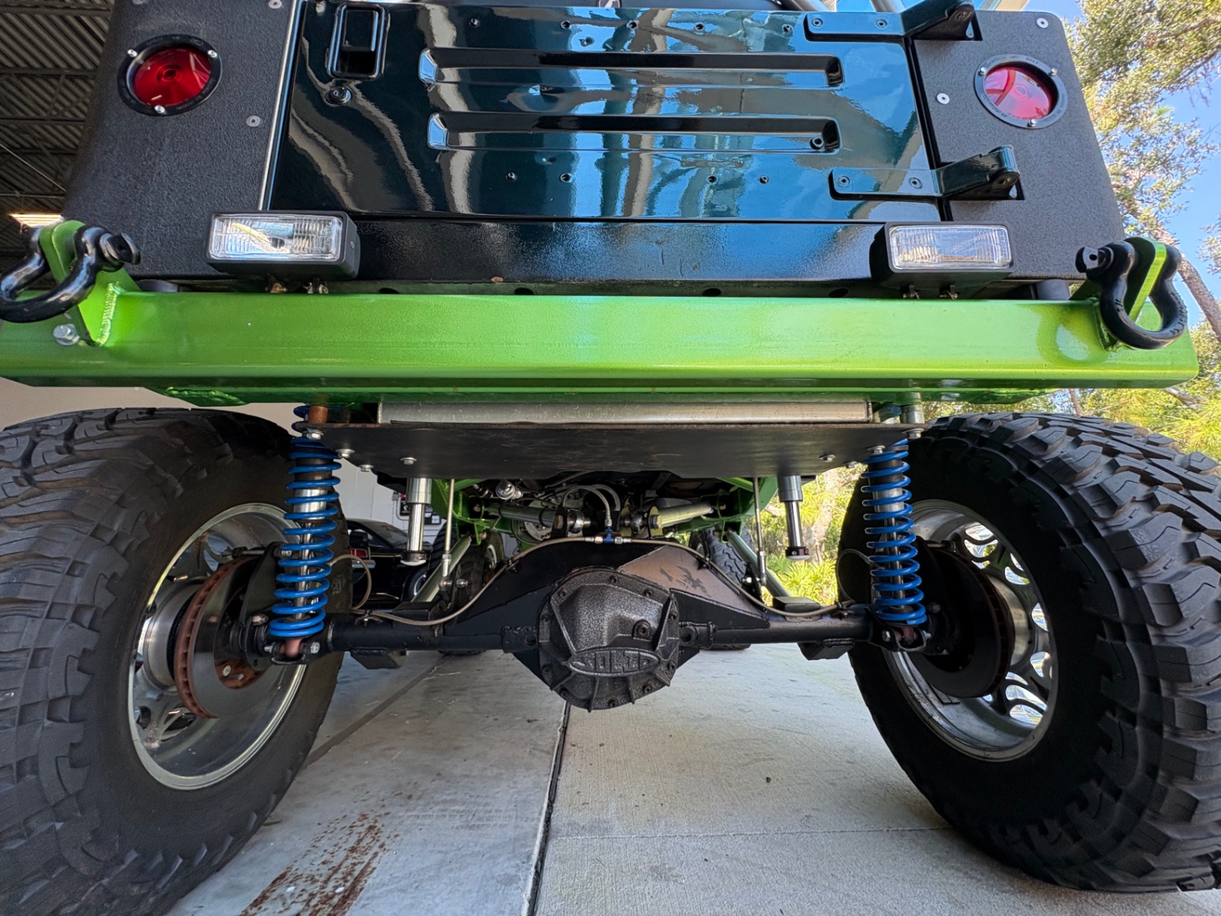 Vehicle photo 40