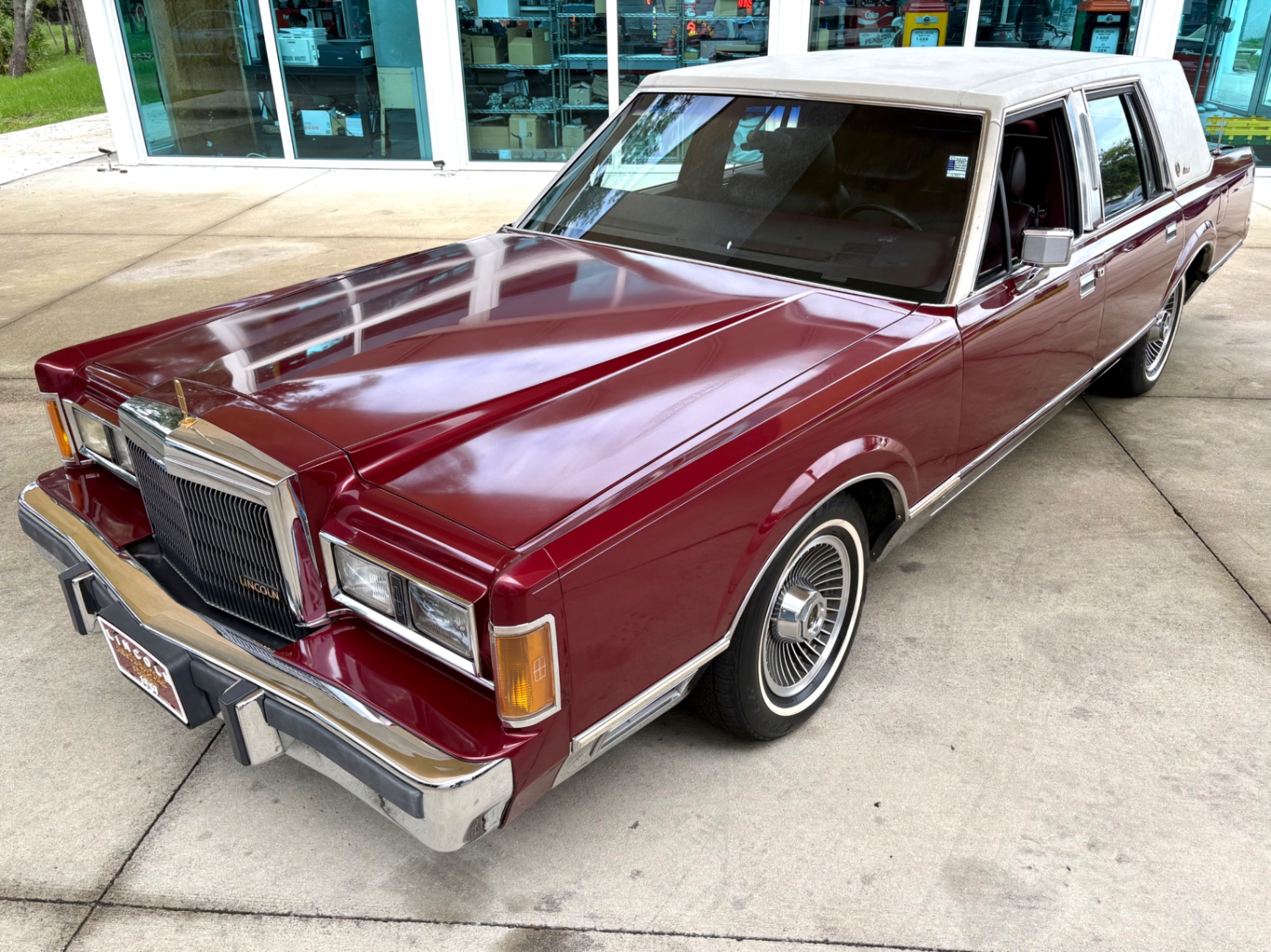 Vehicle photo 20