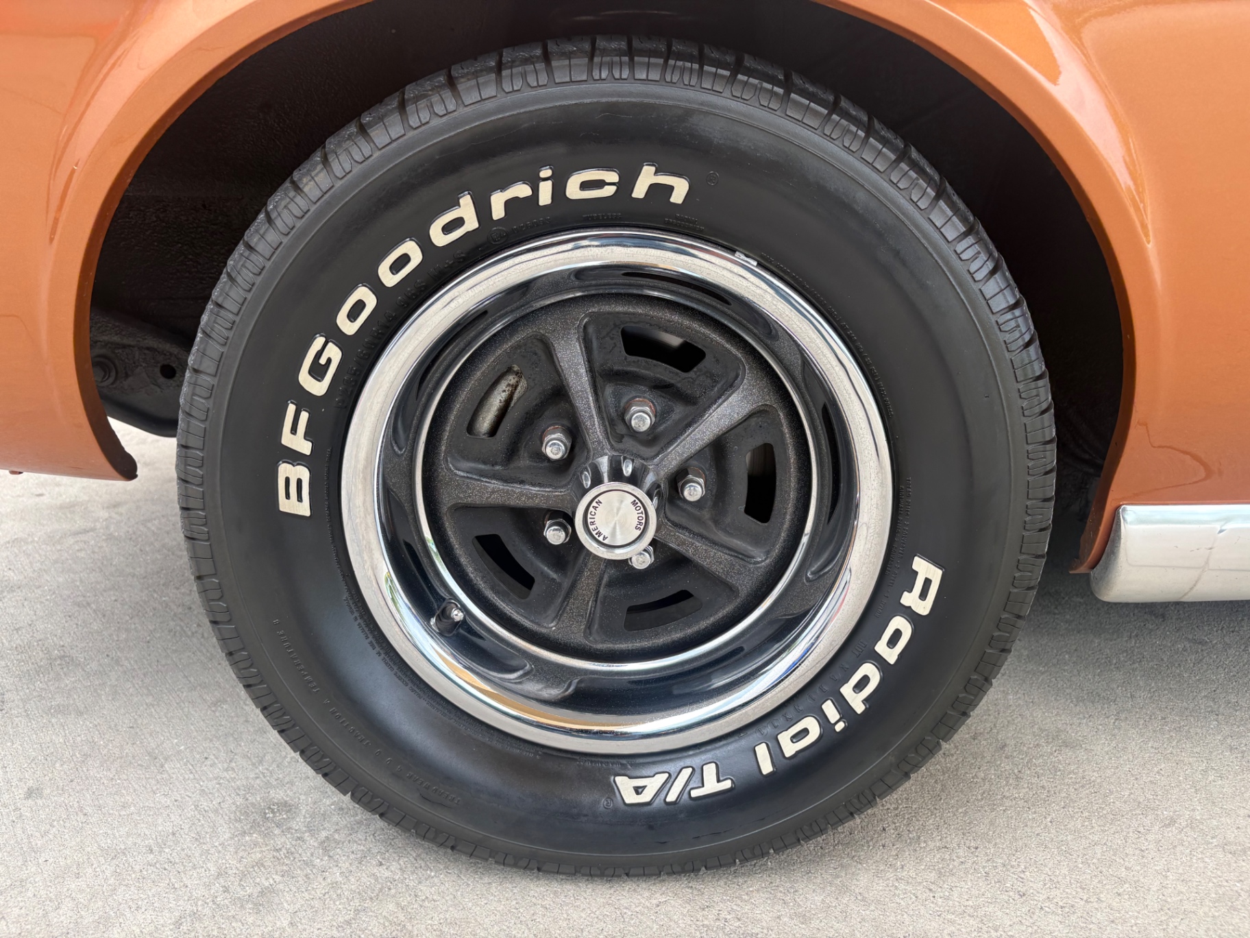 Vehicle photo 21