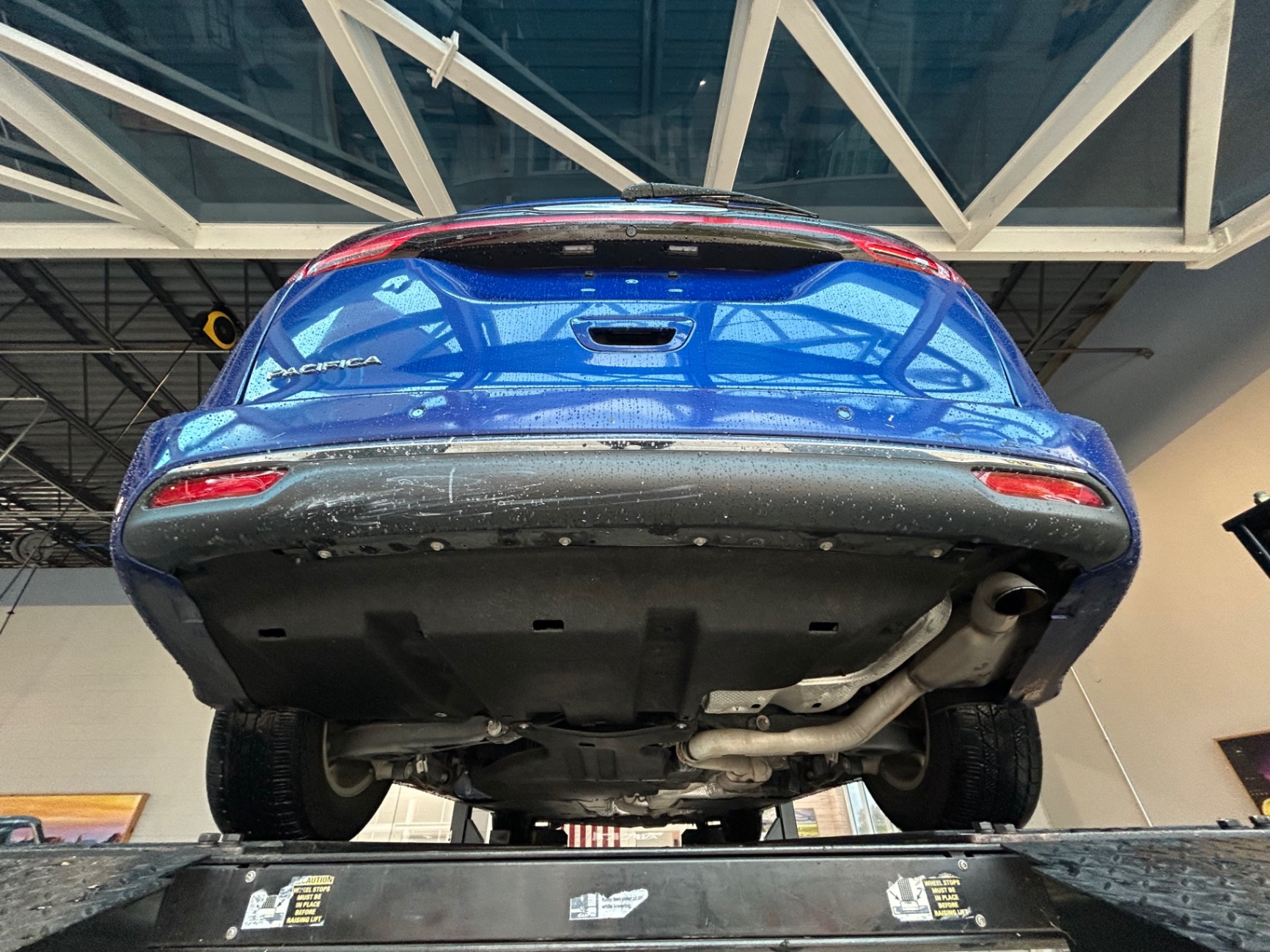 Vehicle photo 42