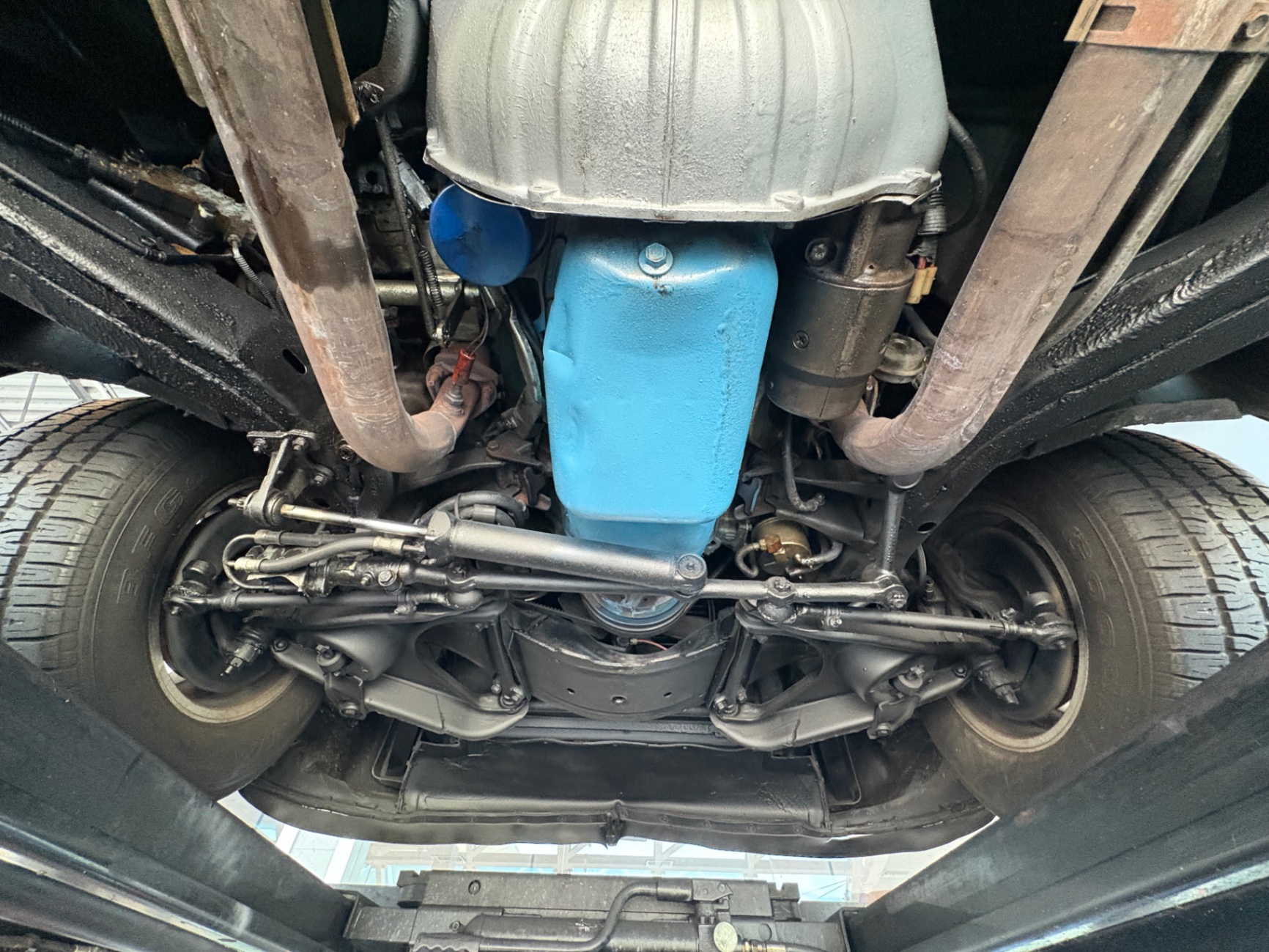 Vehicle photo 49