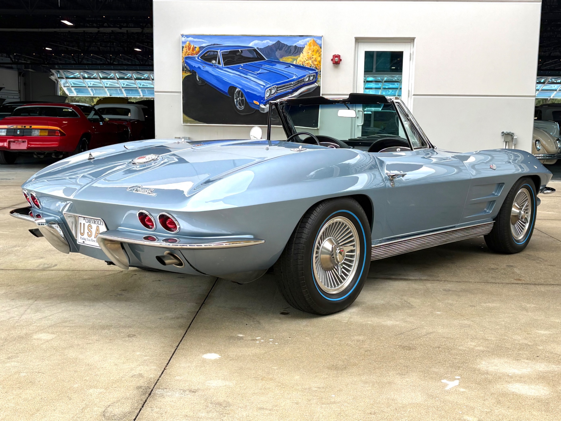 Vehicle photo 7