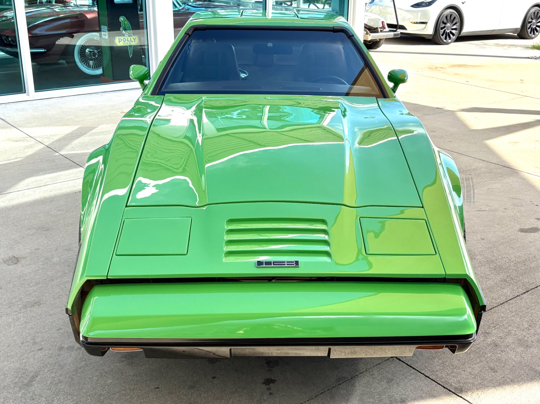 Vehicle photo 3