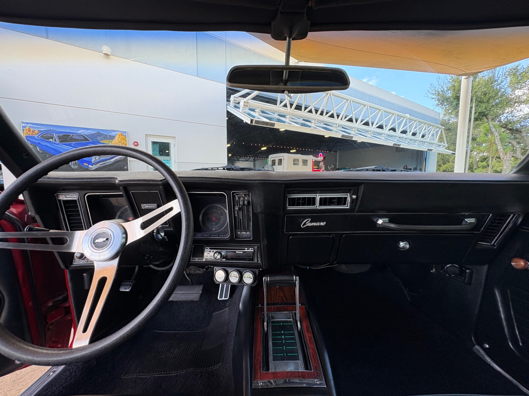 Vehicle photo 39