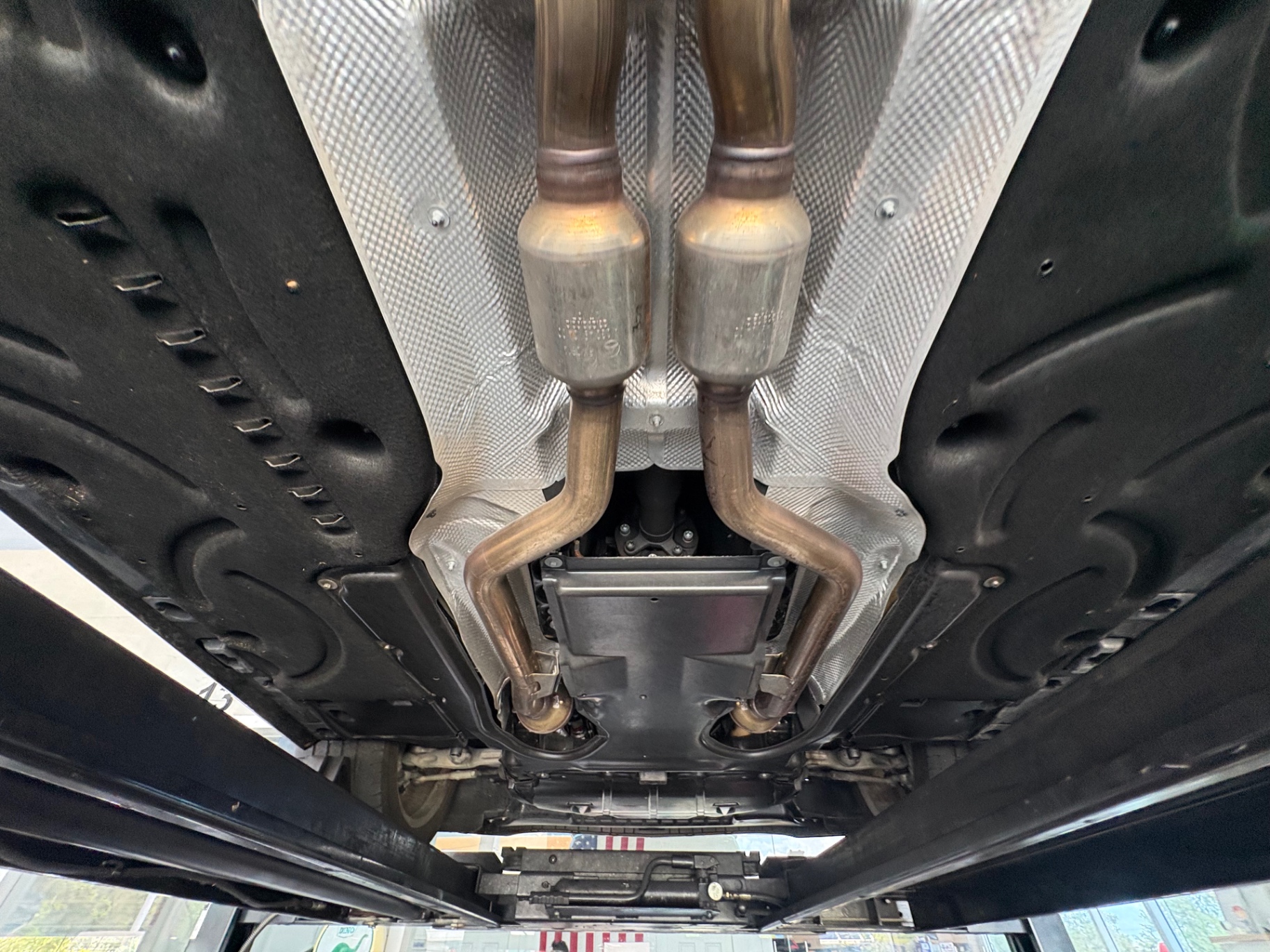 Vehicle photo 46