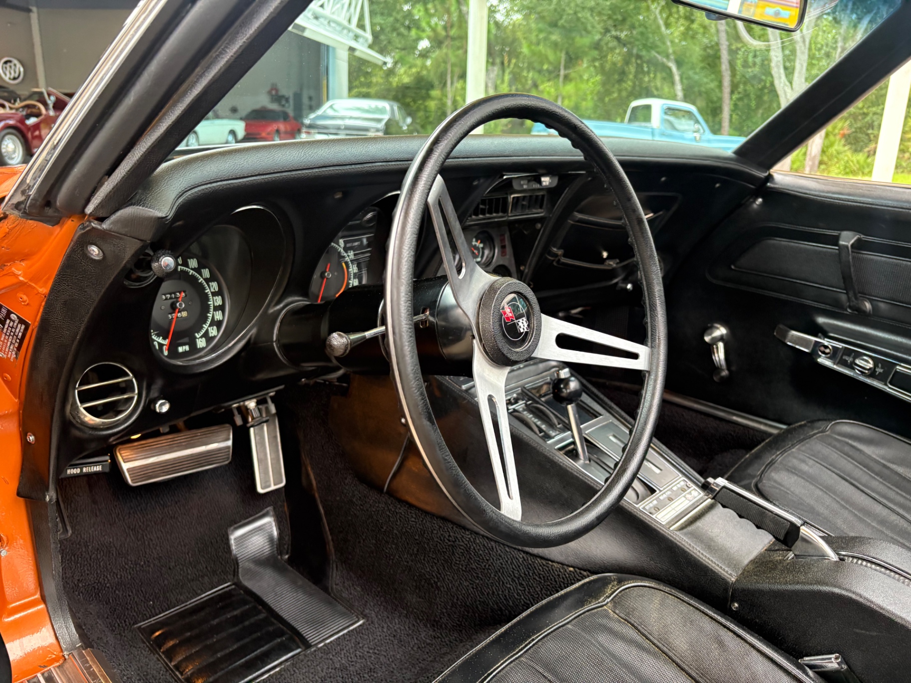 Vehicle photo 40