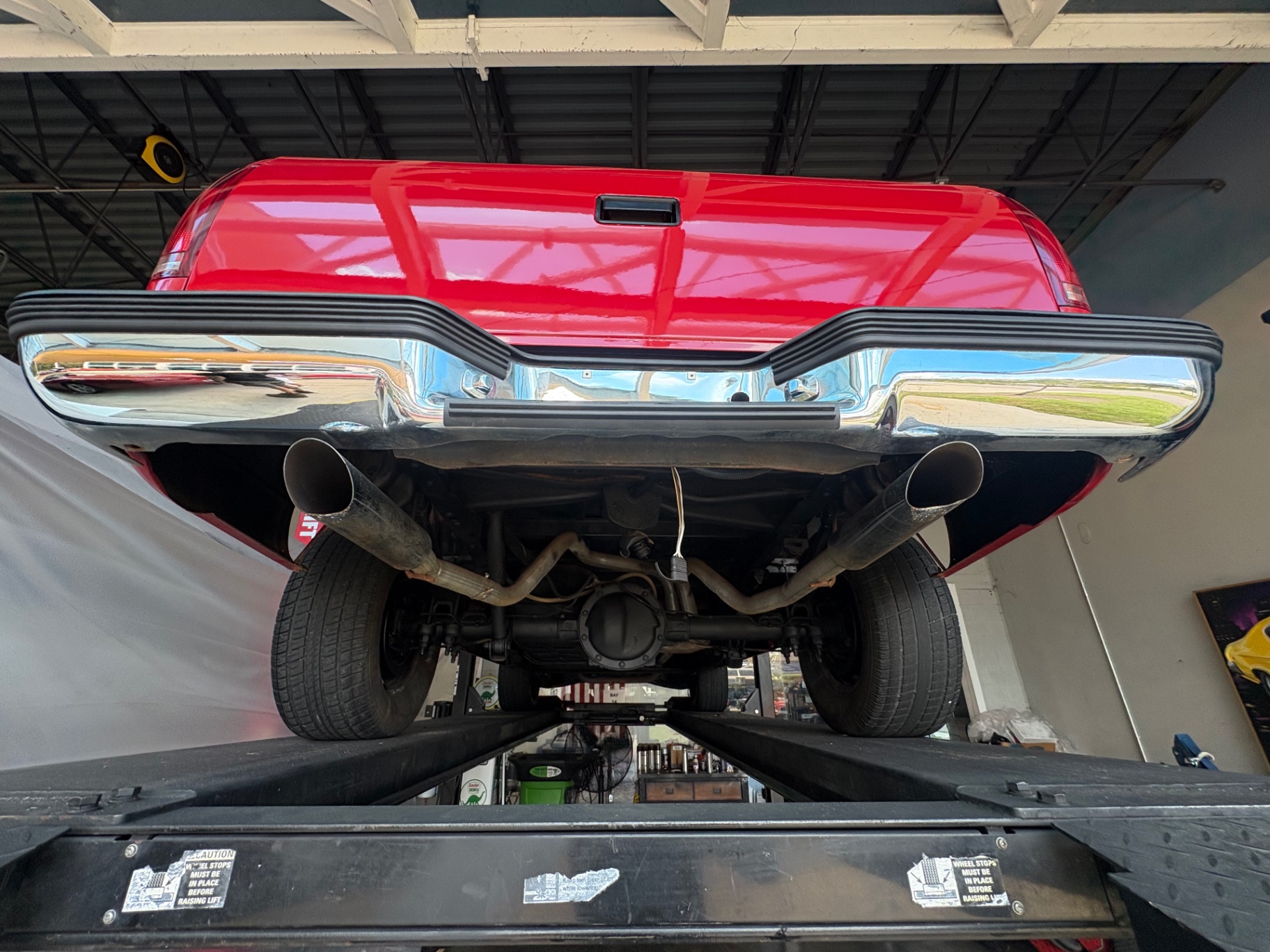 Vehicle photo 38