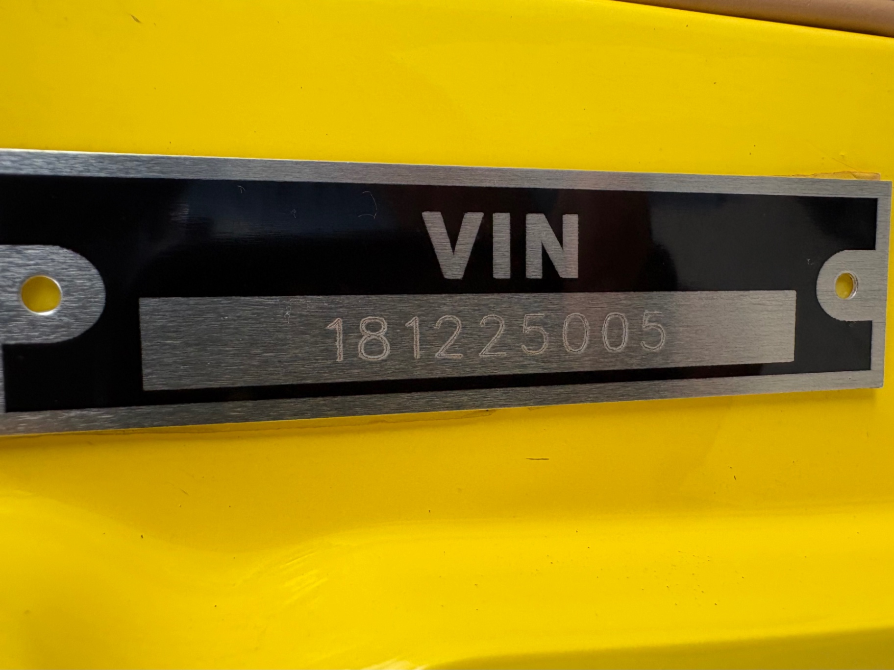 Vehicle photo 28