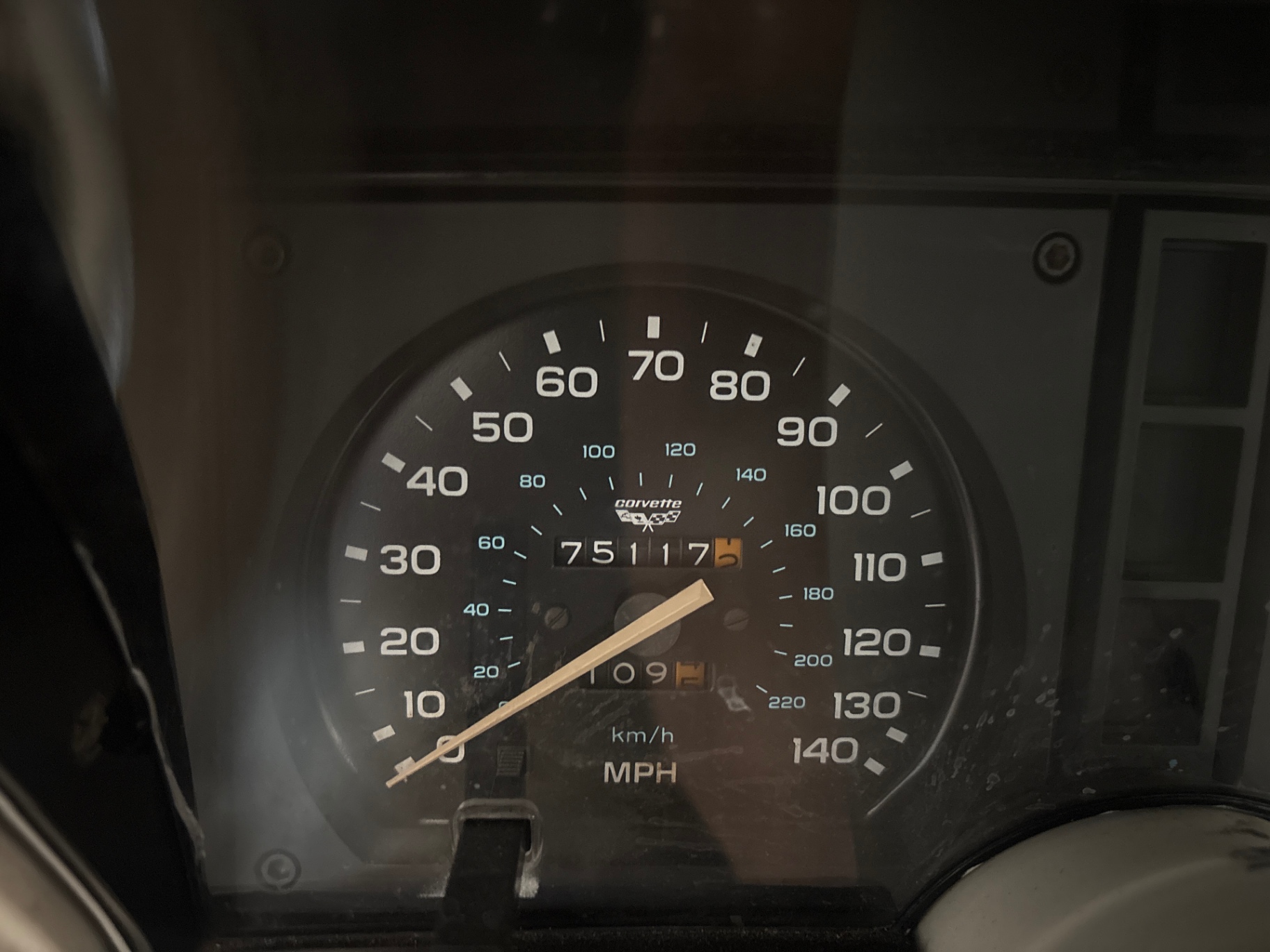 Vehicle photo 17