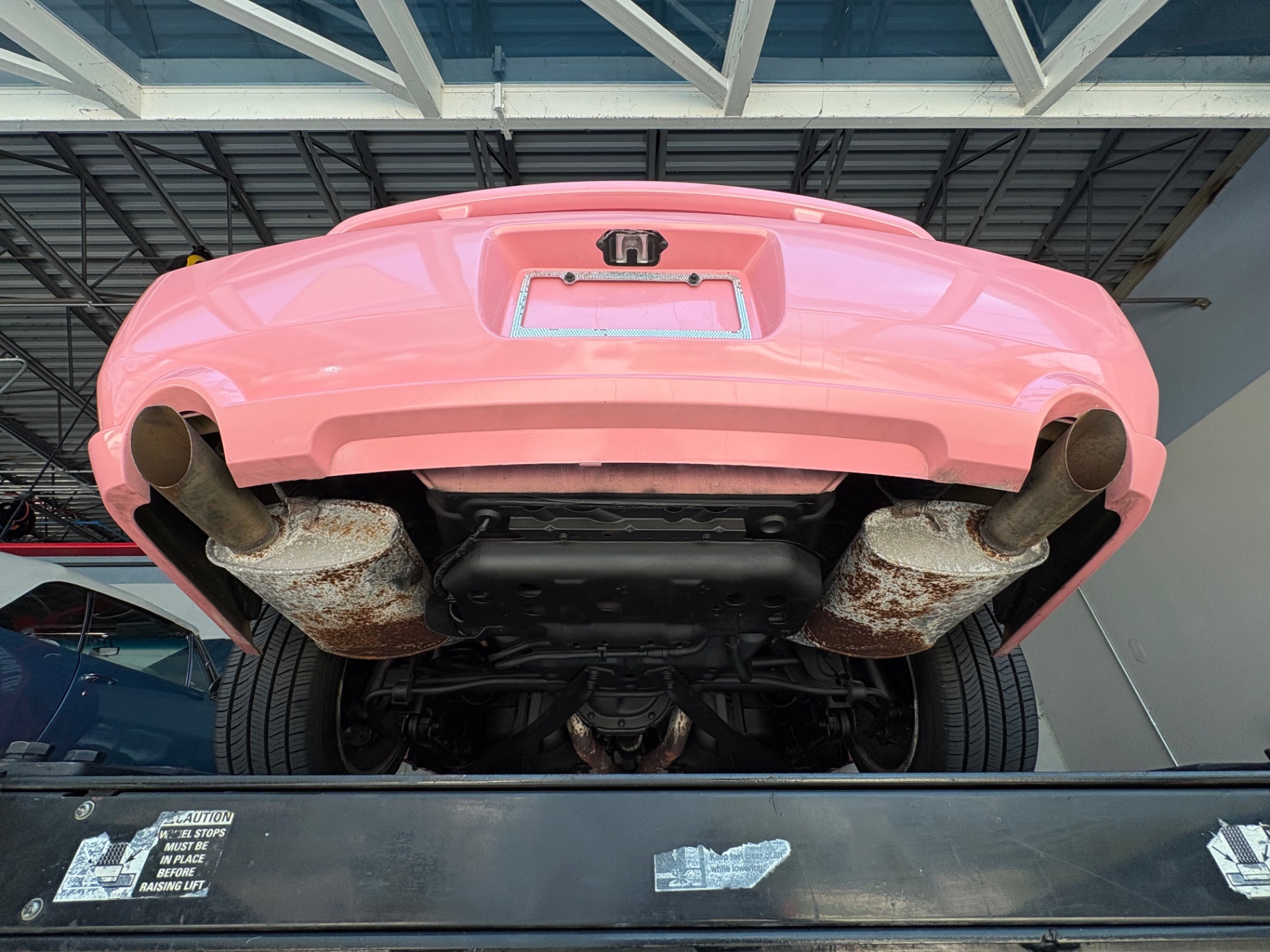Vehicle photo 48