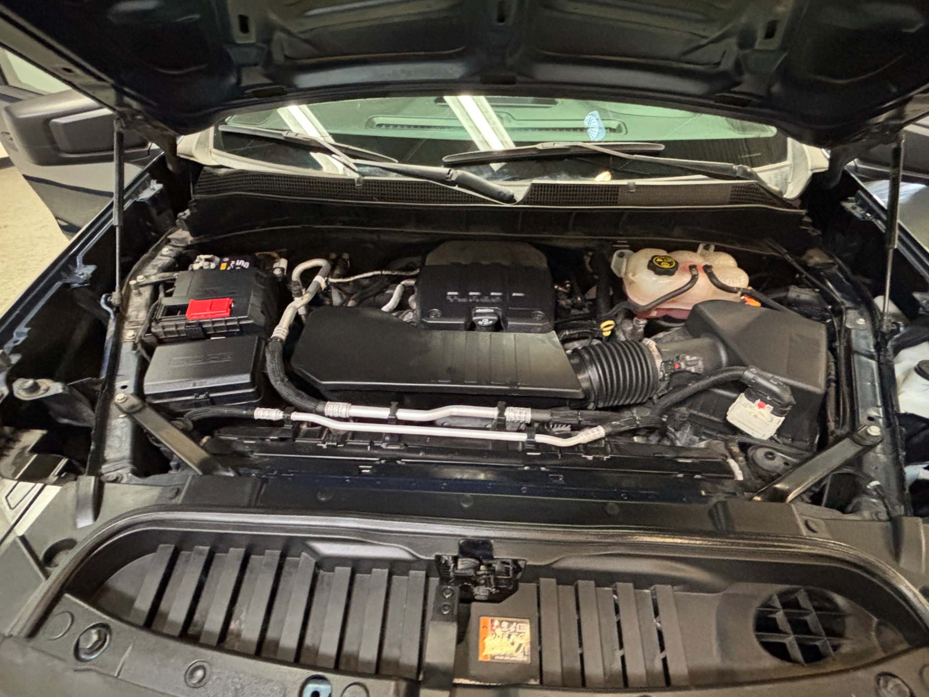 Vehicle photo 16