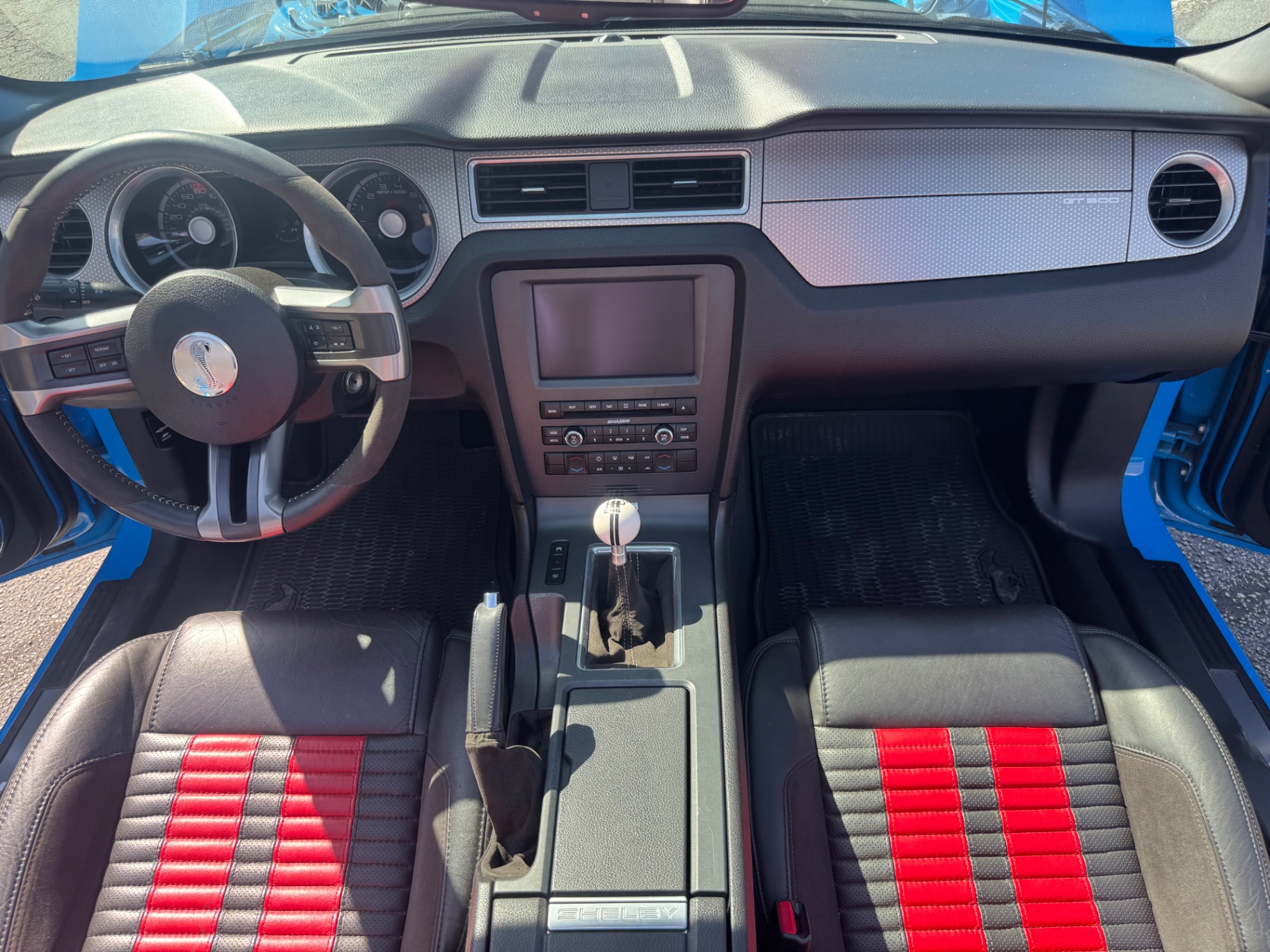 Vehicle photo 59