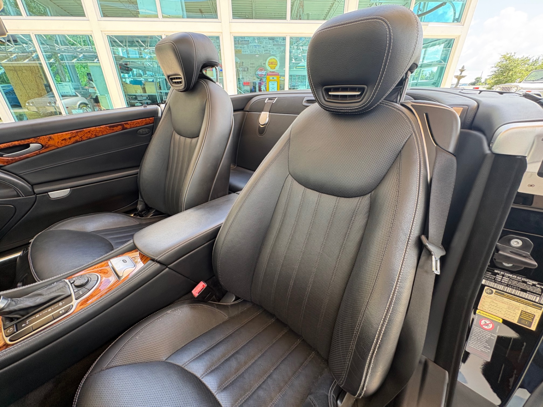 Vehicle photo 40