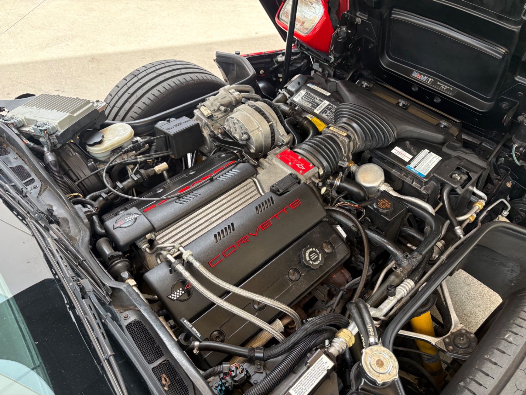 Vehicle photo 24