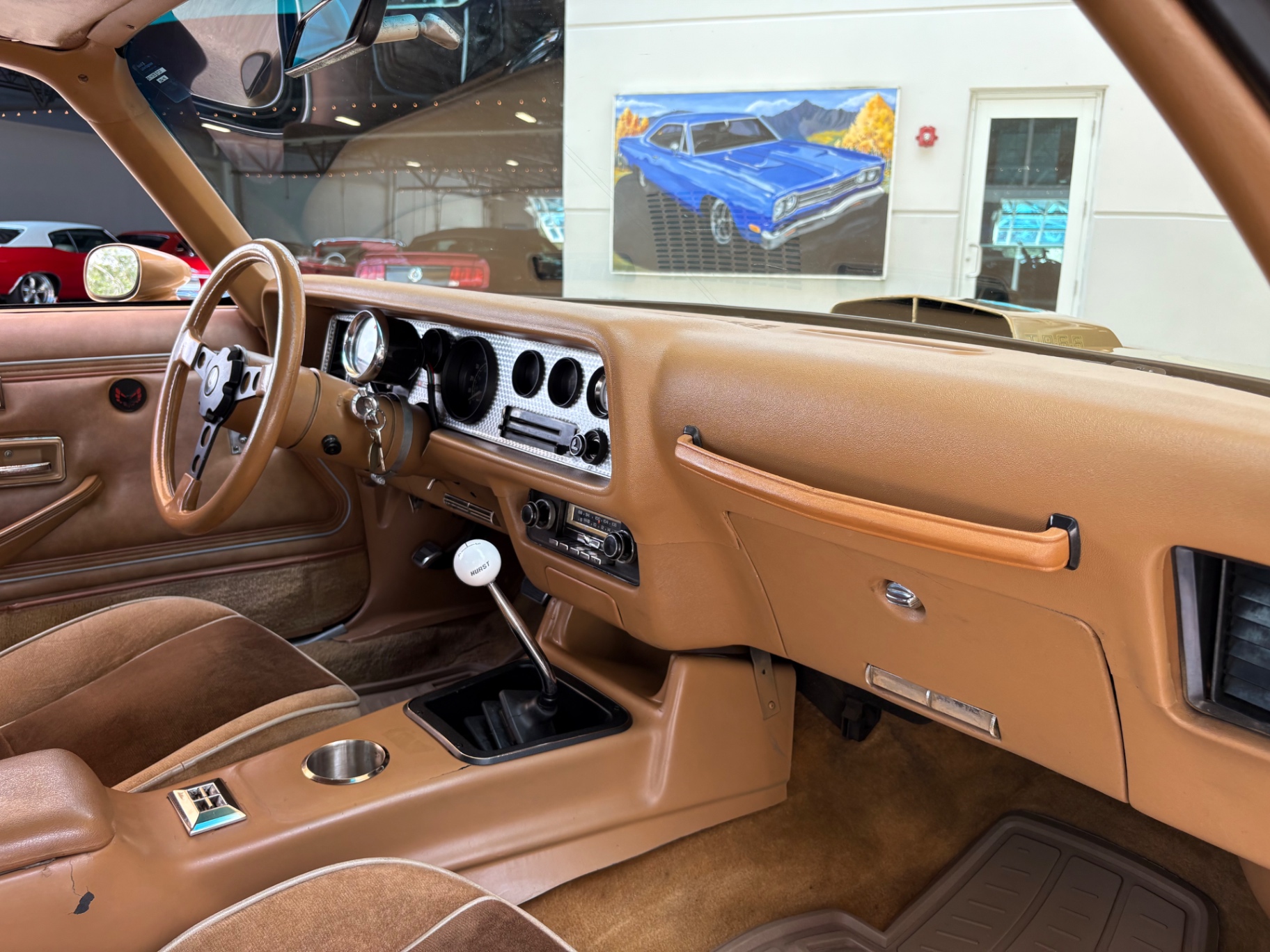 Vehicle photo 36