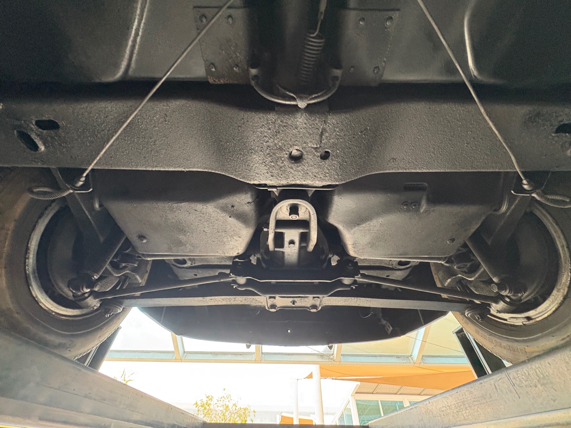Vehicle photo 61