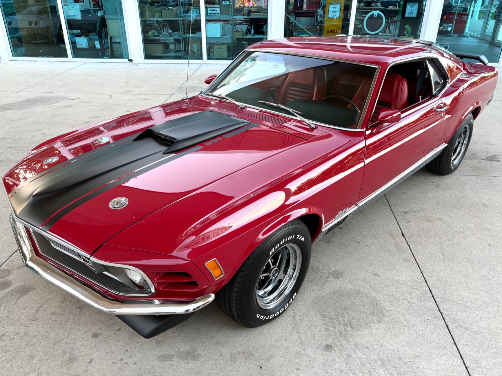 Vehicle photo 20