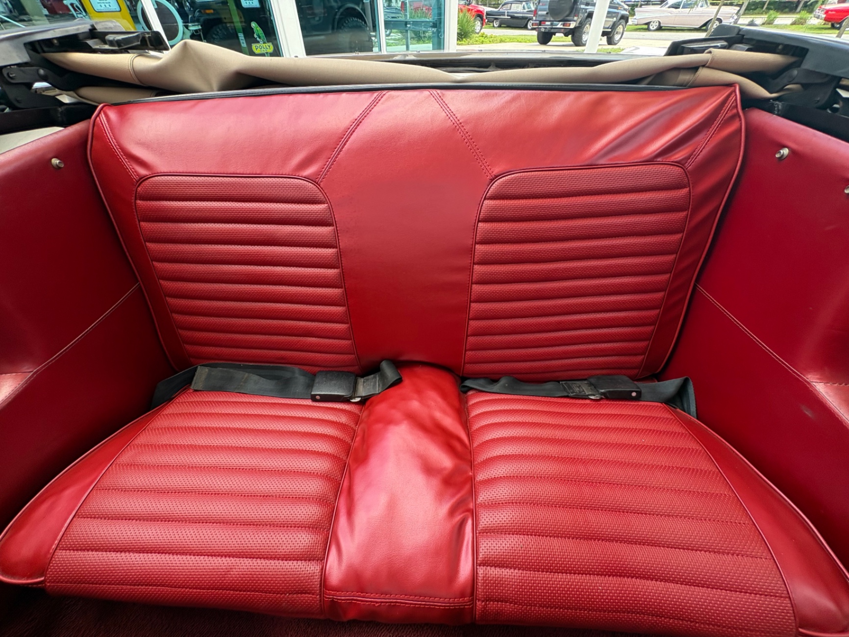 Vehicle photo 41
