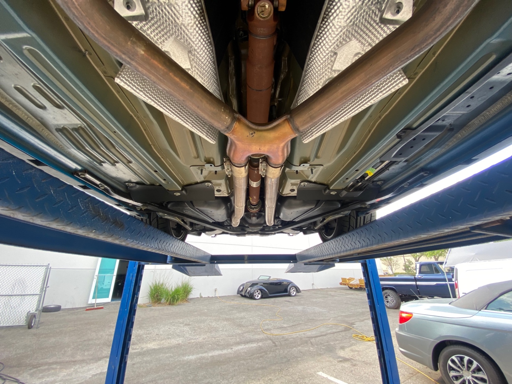Vehicle photo 71