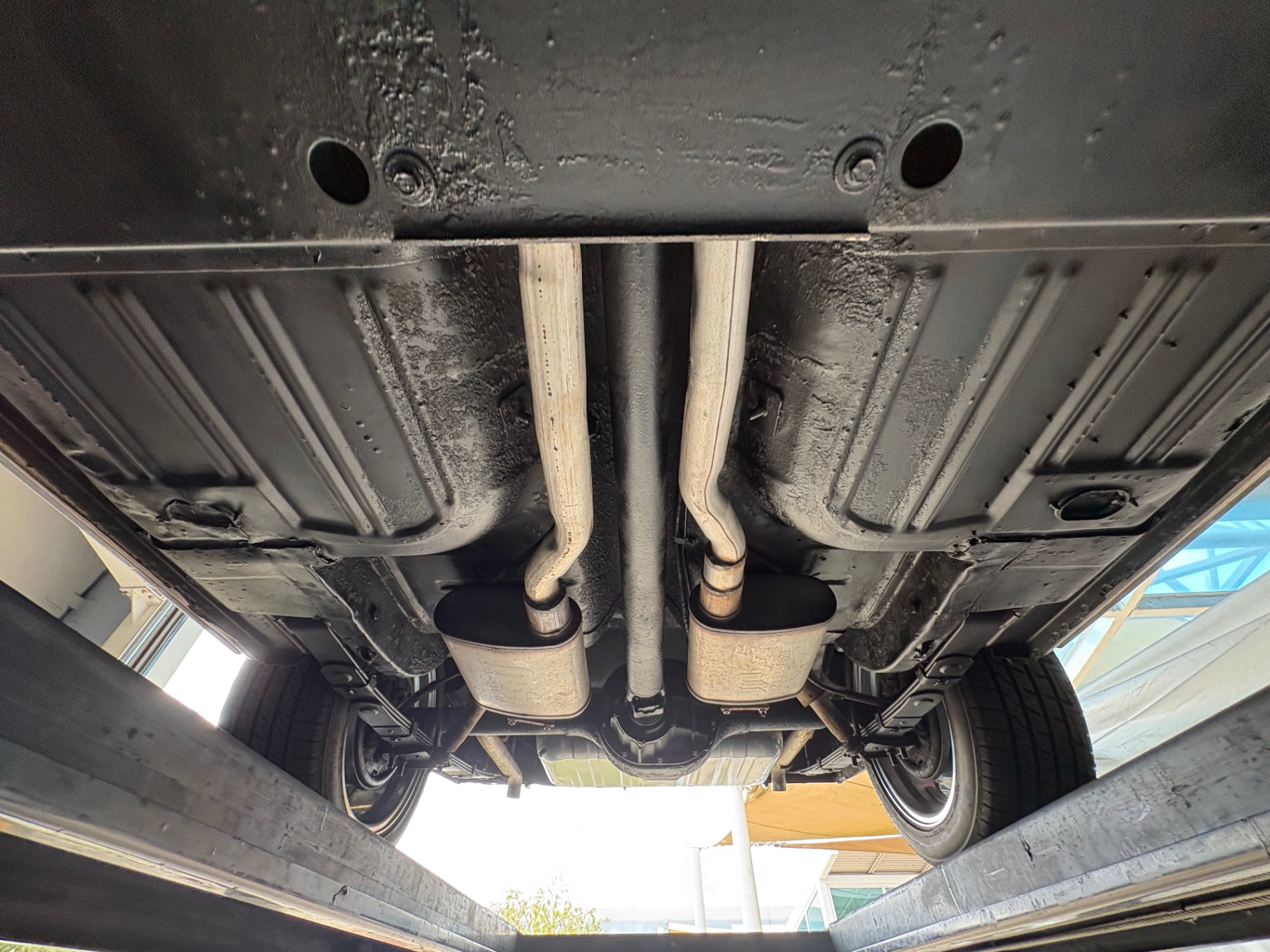Vehicle photo 63