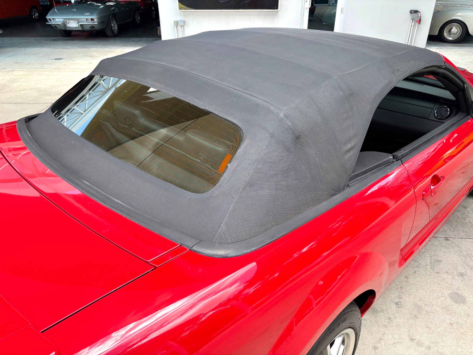 Vehicle photo 35