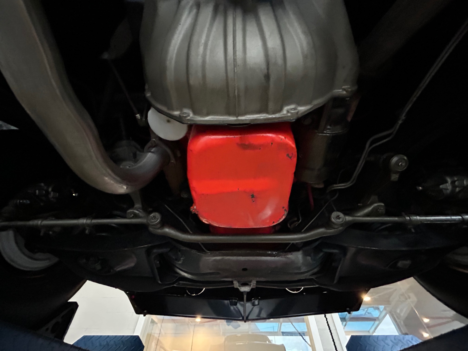 Vehicle photo 34