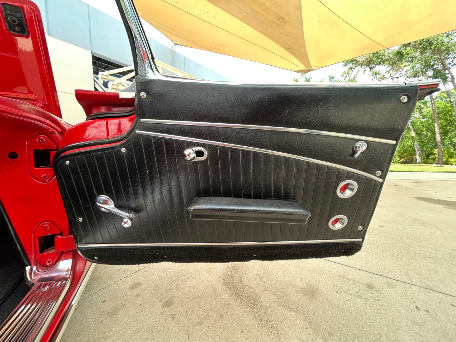 Vehicle photo 41