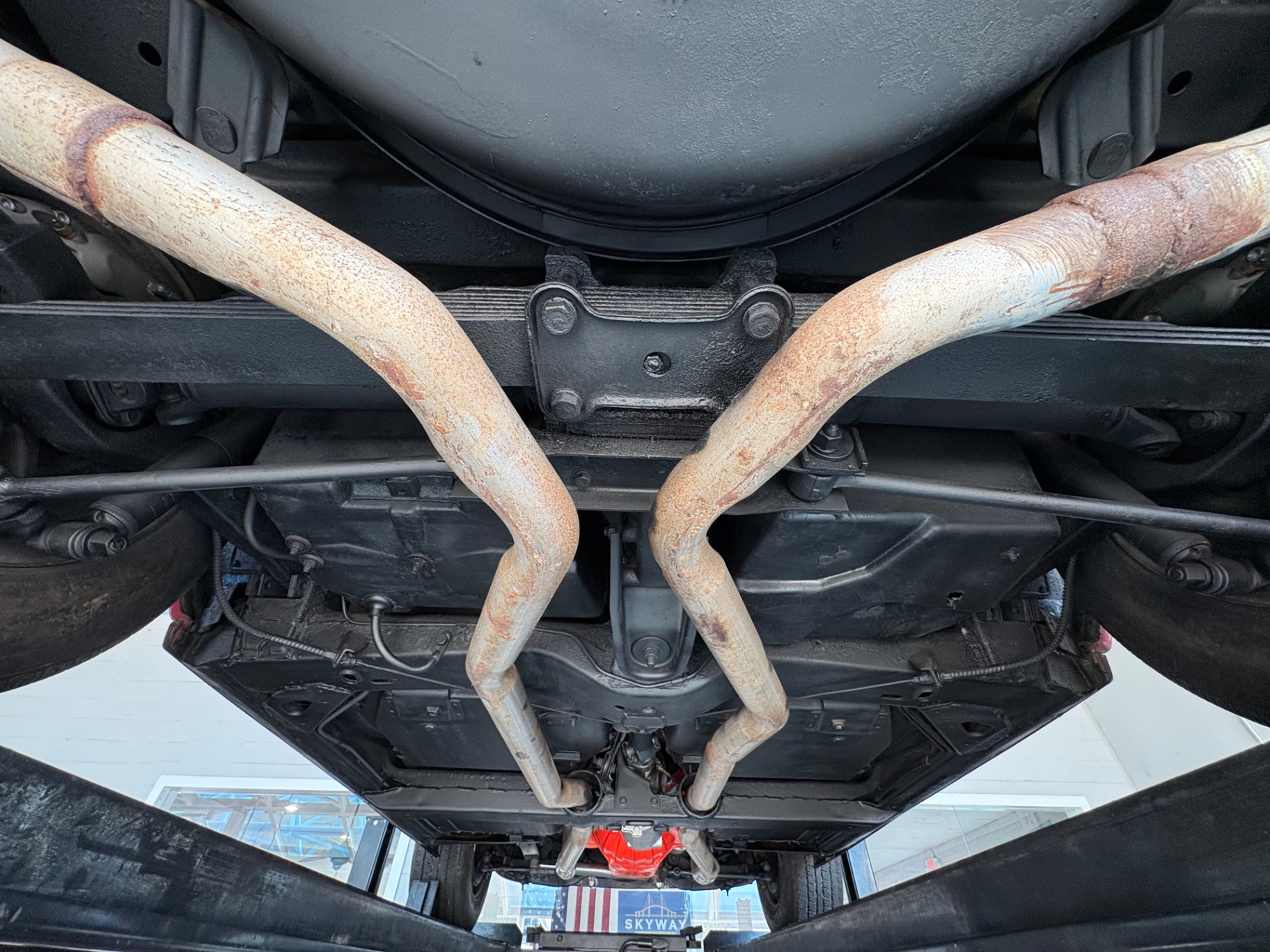 Vehicle photo 49
