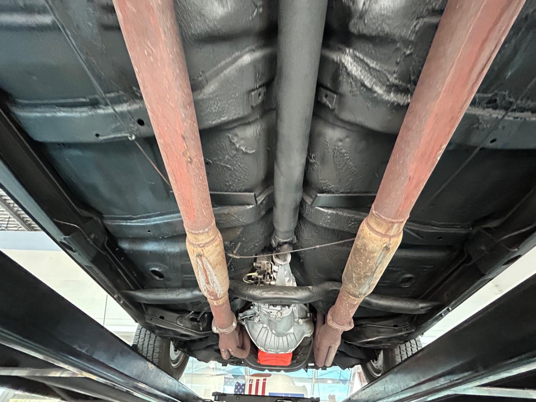 Vehicle photo 34