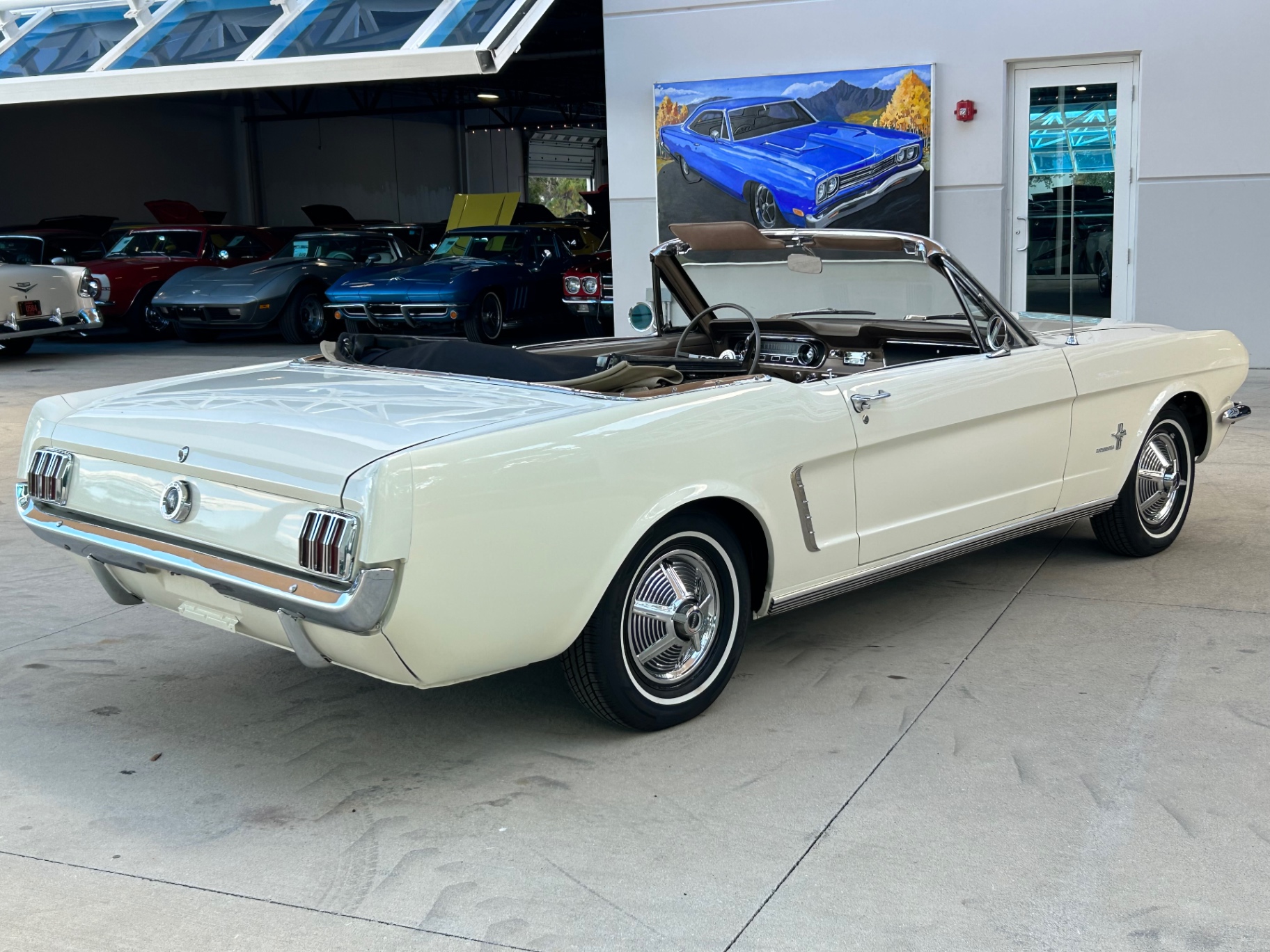 Vehicle photo 5