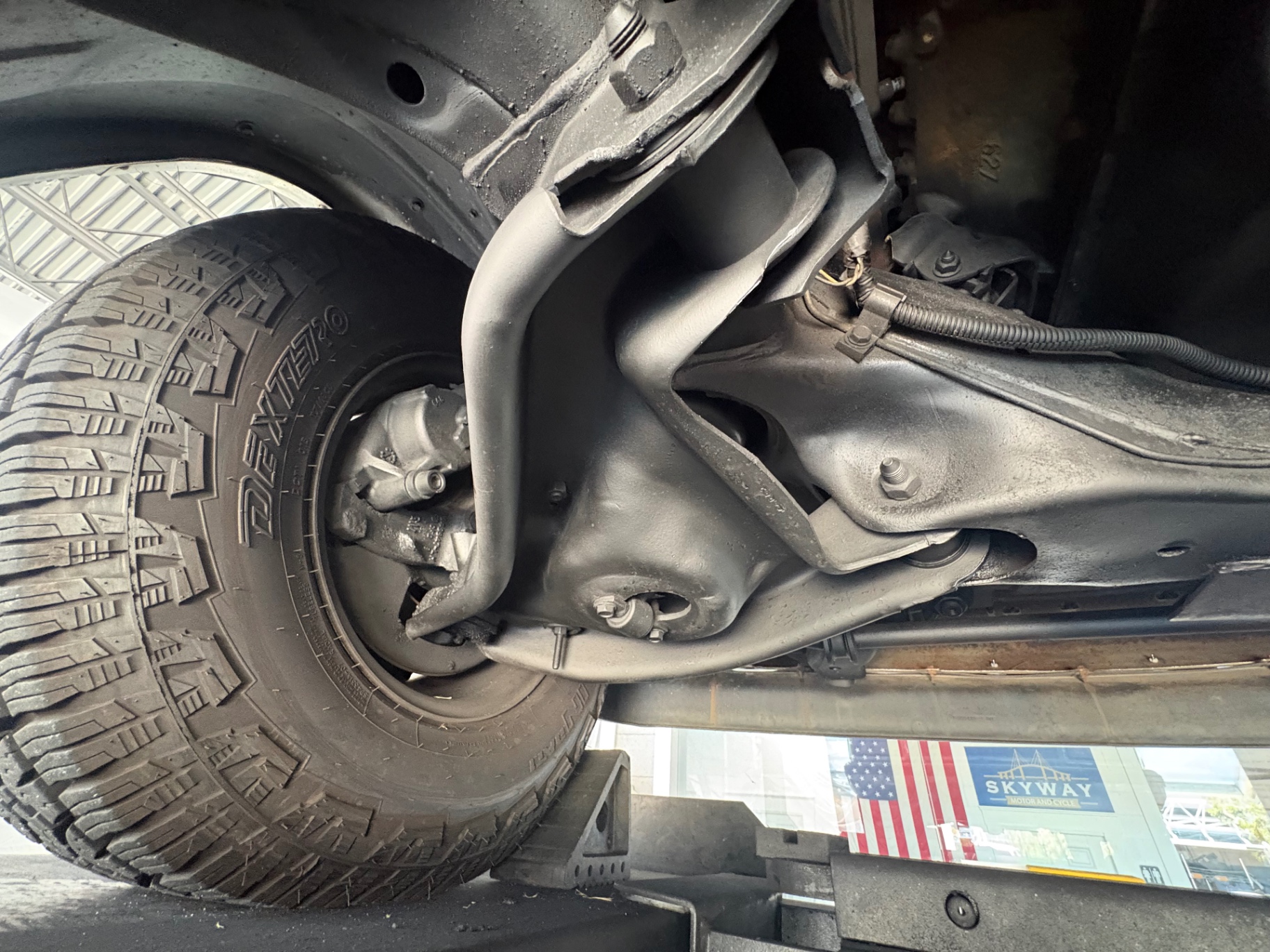Vehicle photo 49