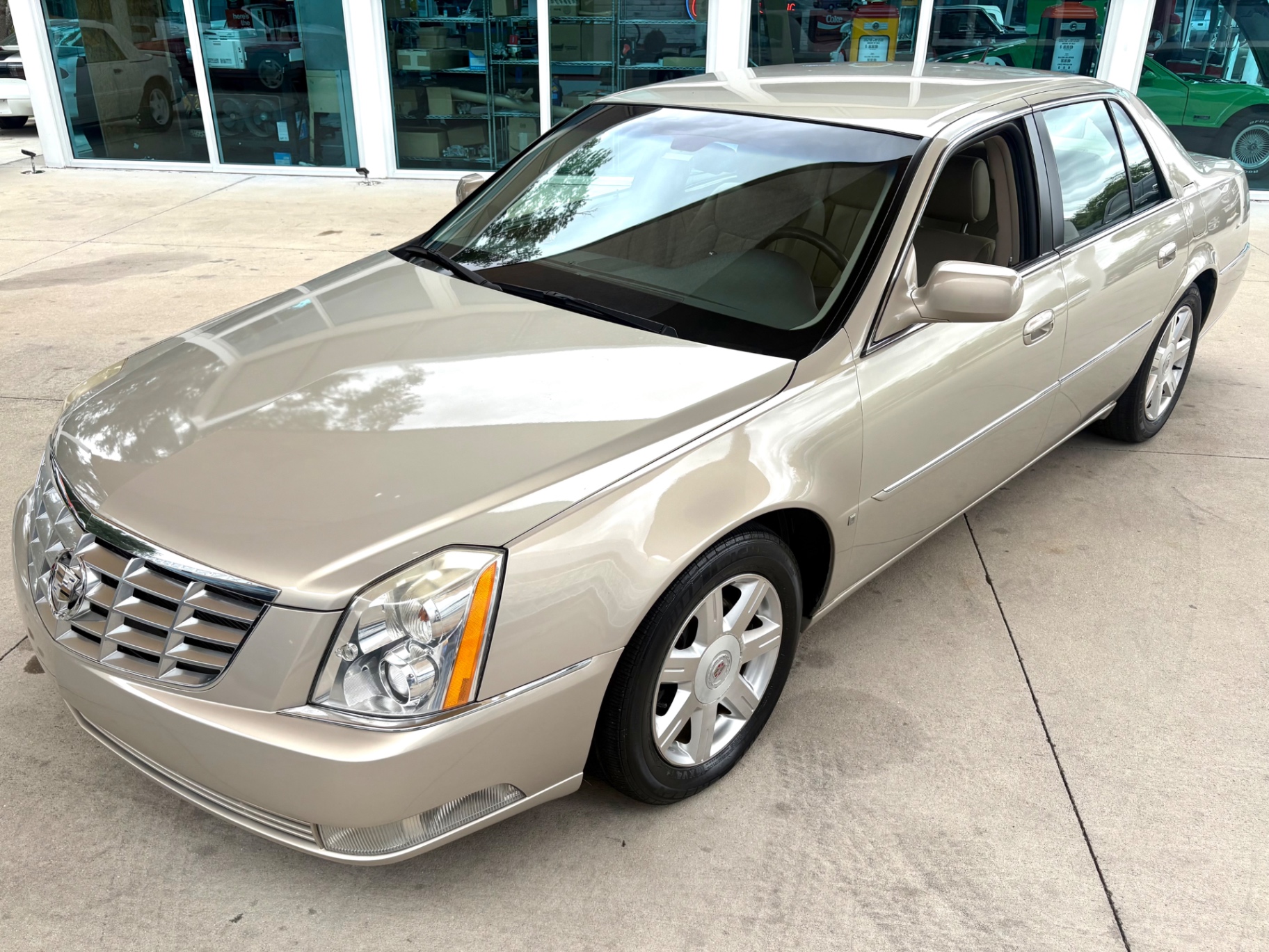 Vehicle photo 20