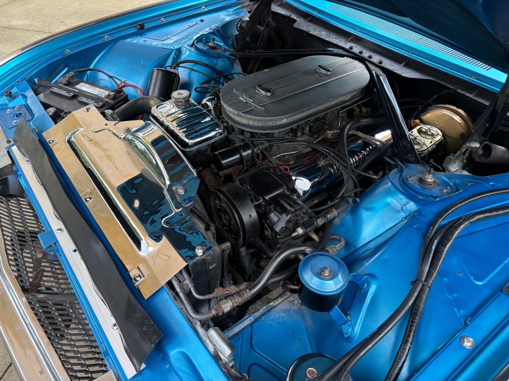 Vehicle photo 29