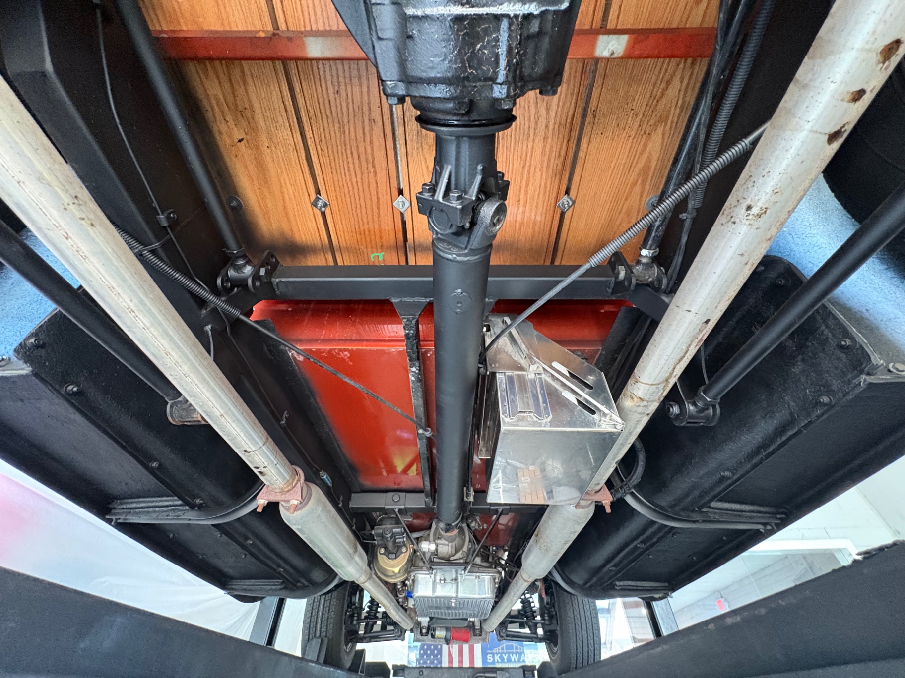 Vehicle photo 39