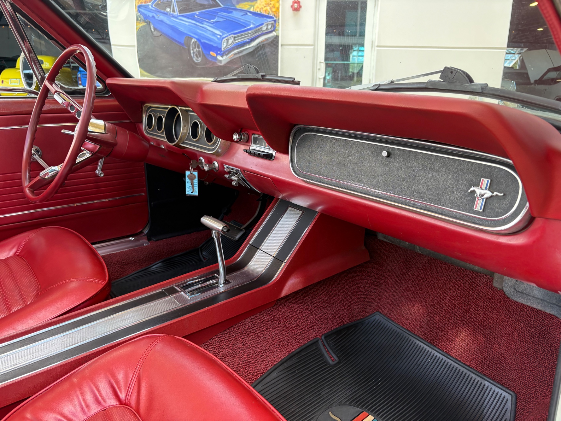Vehicle photo 45