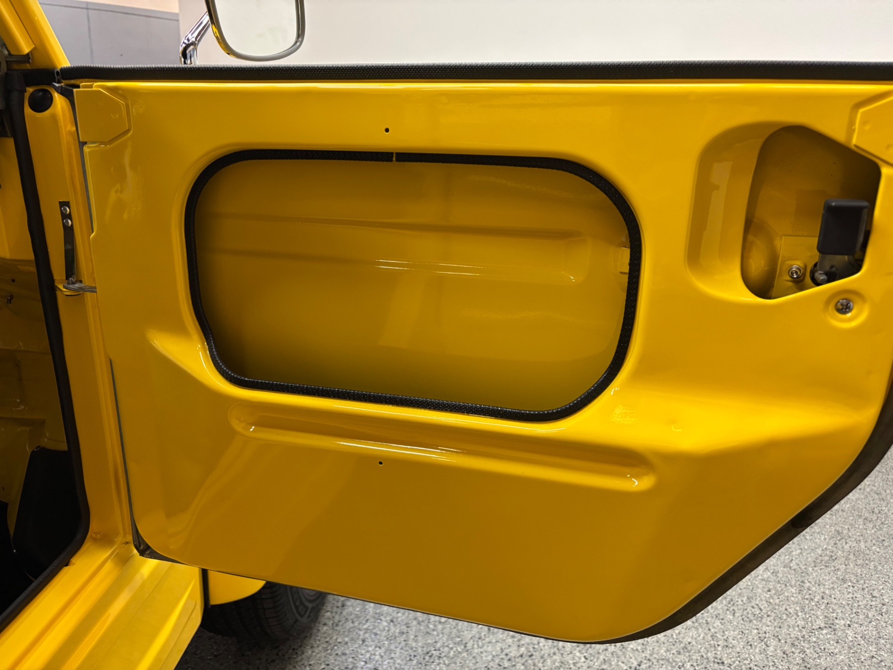 Vehicle photo 36