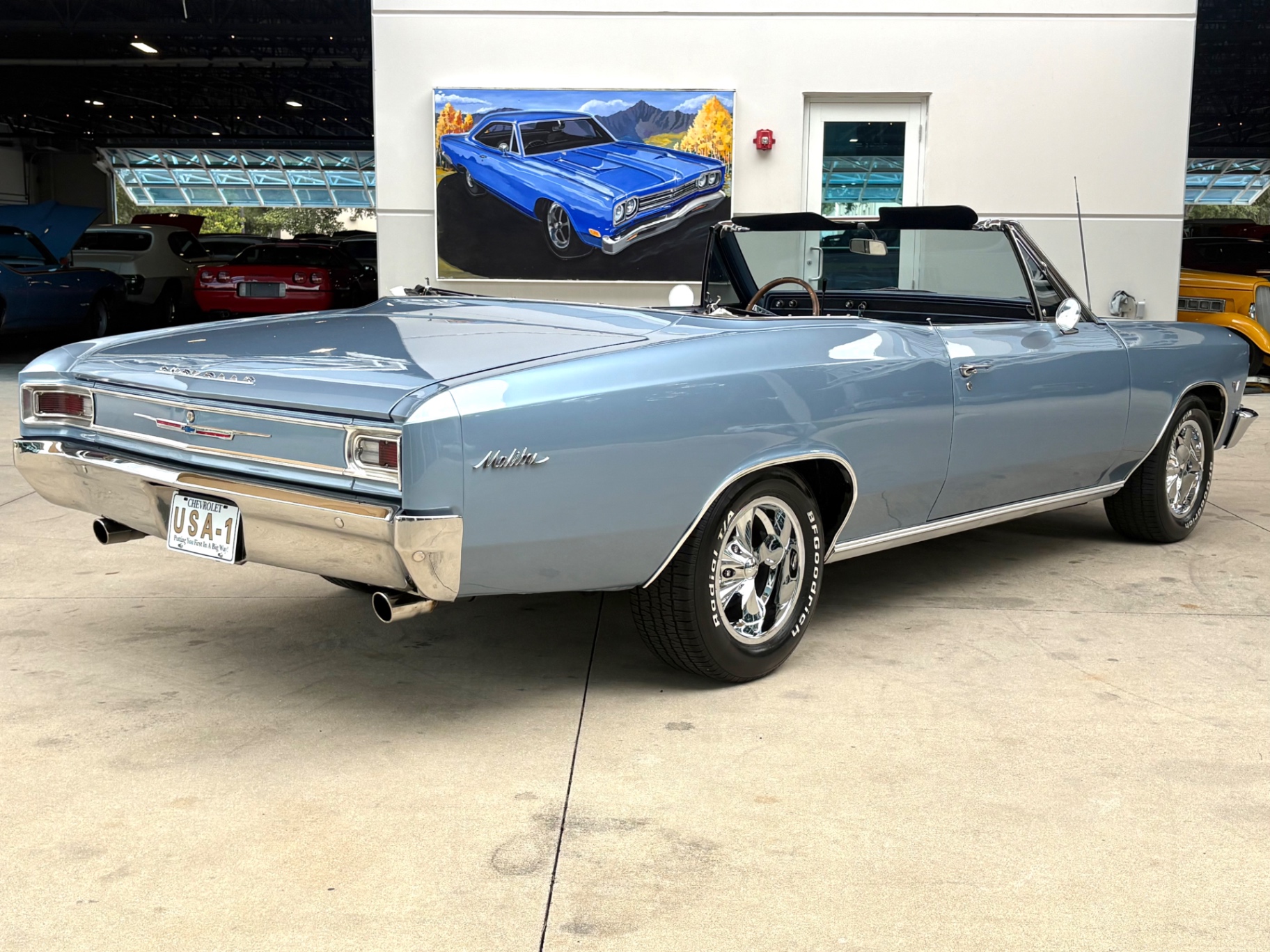 Vehicle photo 6