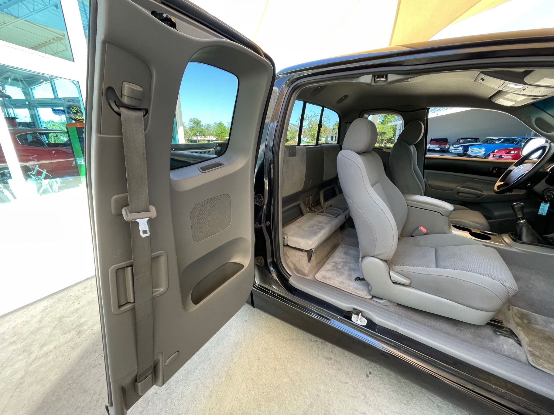 Vehicle photo 39