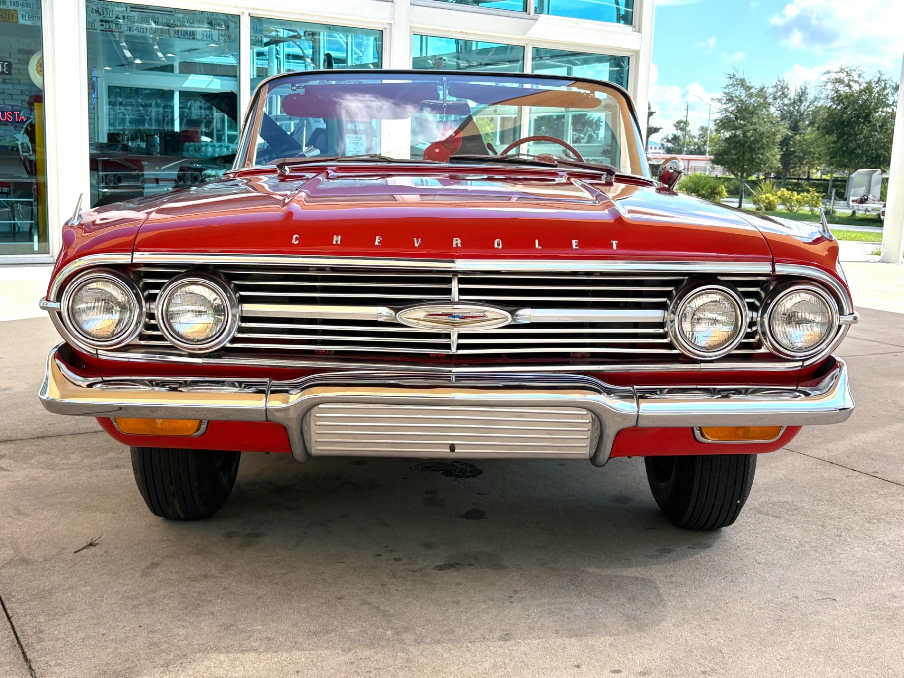 Vehicle photo 2